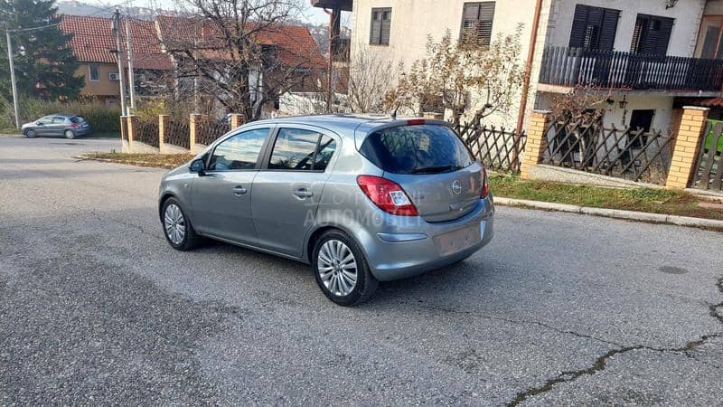 Opel Corsa D 1.3 CDTI  55 K.W.