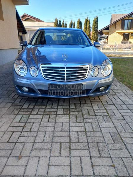 Mercedes Benz E 200 