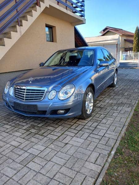 Mercedes Benz E 200 