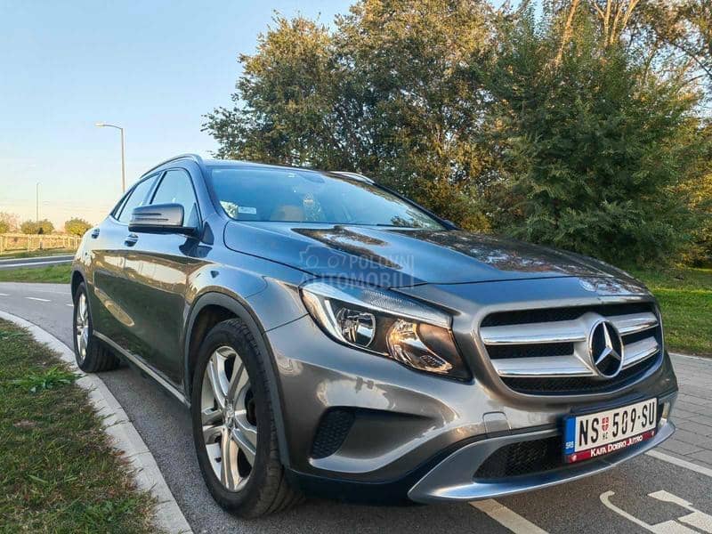 Mercedes Benz GLA 220 4 Matic