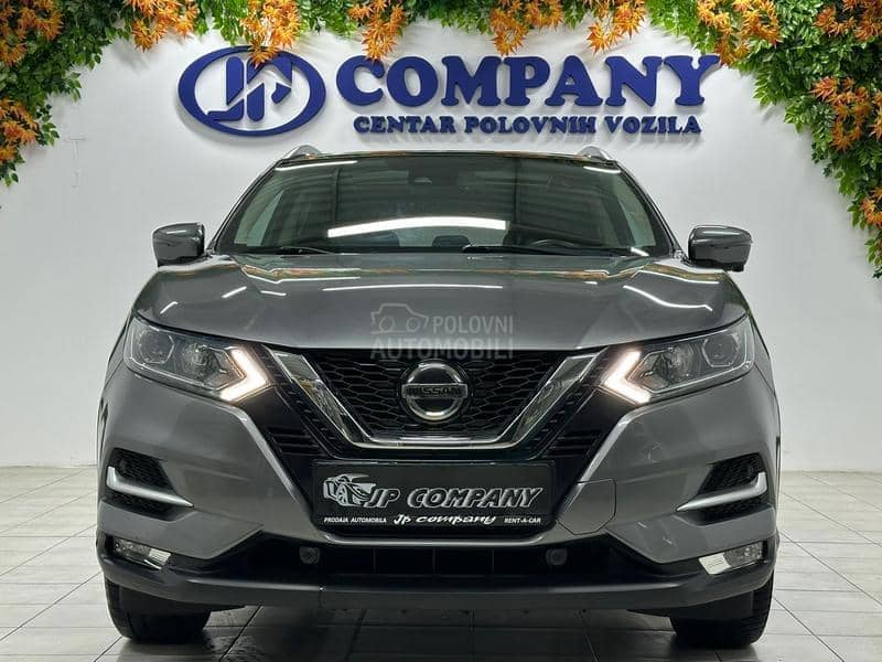 Nissan Qashqai 1.2 TEKNA PAN