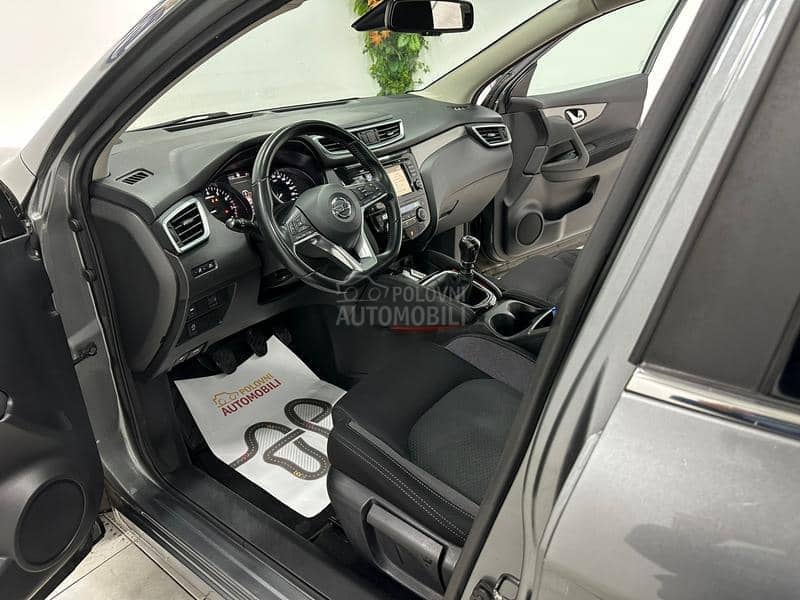 Nissan Qashqai 1.2 TEKNA PAN