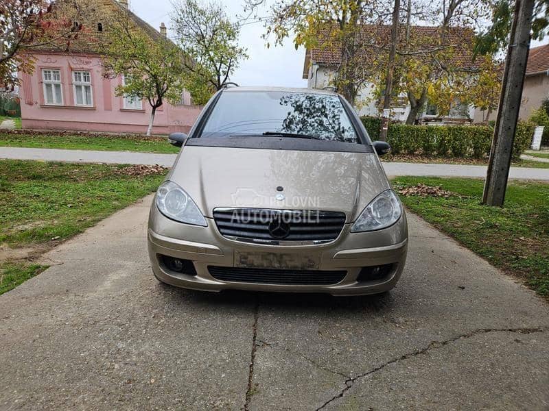 Mercedes Benz A 180 2006. god. -  kompletan auto u delovima