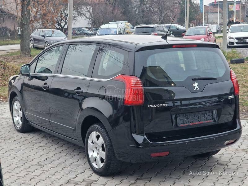 Peugeot 5008 N A V I