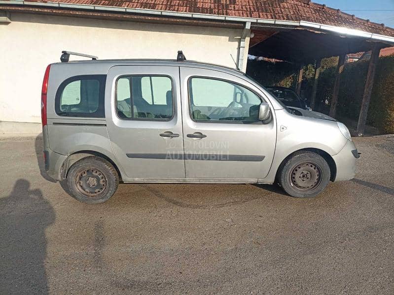 Renault Kangoo TEC66 2011. god. -  kompletan auto u delovima