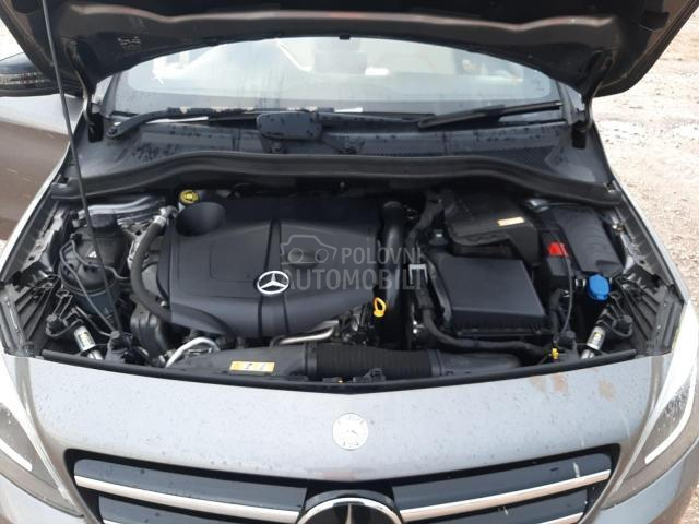 Mercedes Benz B 200 2018 2014. god. -  kompletan auto u delovima