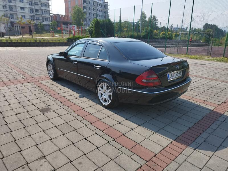 Mercedes Benz E 270 