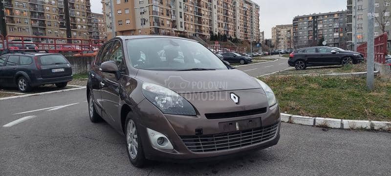 Renault Grand Scenic NAVVII