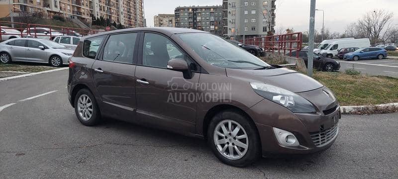 Renault Grand Scenic NAVVII