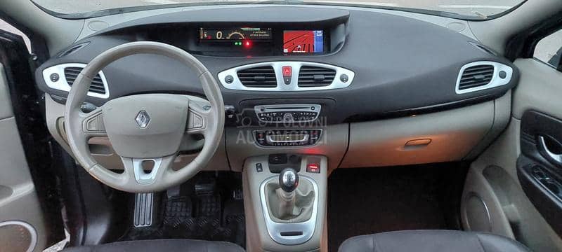 Renault Grand Scenic NAVVII