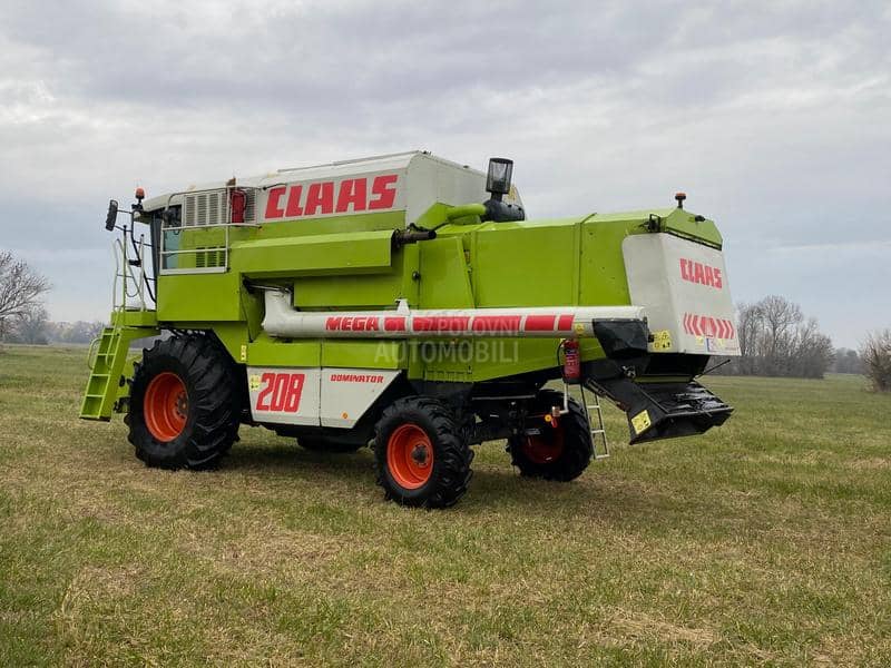 Claas Mega 204