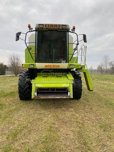 Claas Mega 204