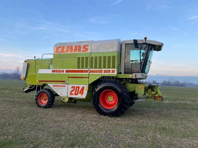 Claas Mega 204