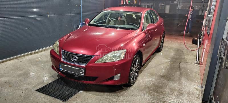 Lexus IS 220 