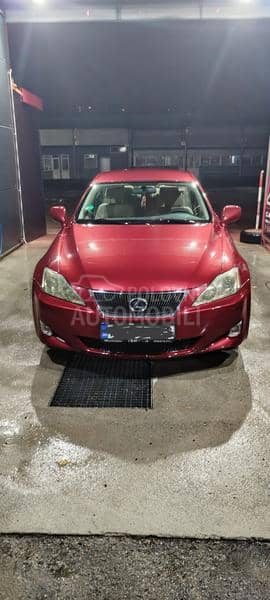 Lexus IS 220 