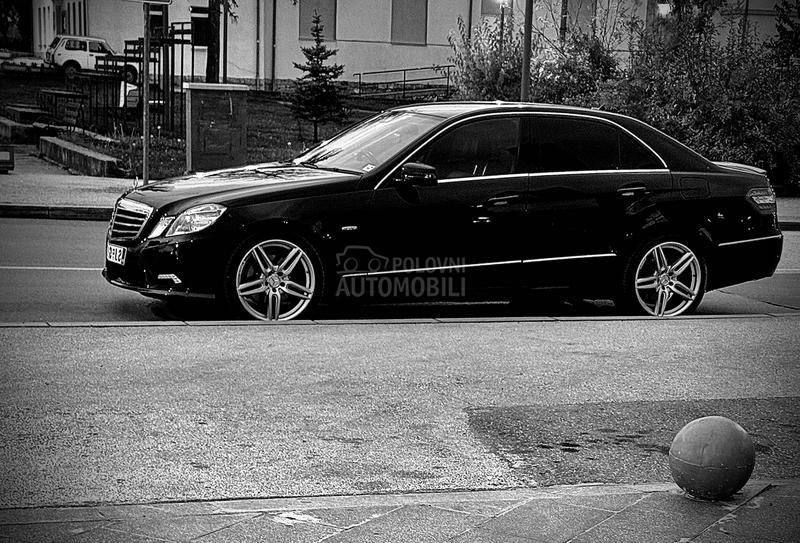 Mercedes Benz E 350 AMG