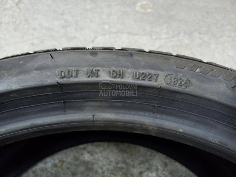 Pirelli 275/35 R21 Zimska