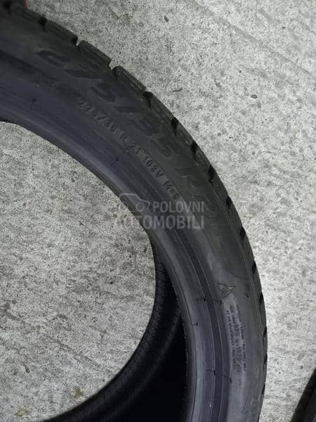 Pirelli 275/35 R21 Zimska