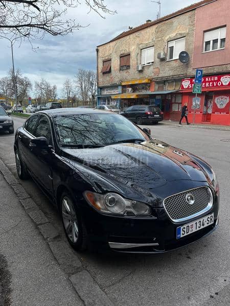 Jaguar XF 