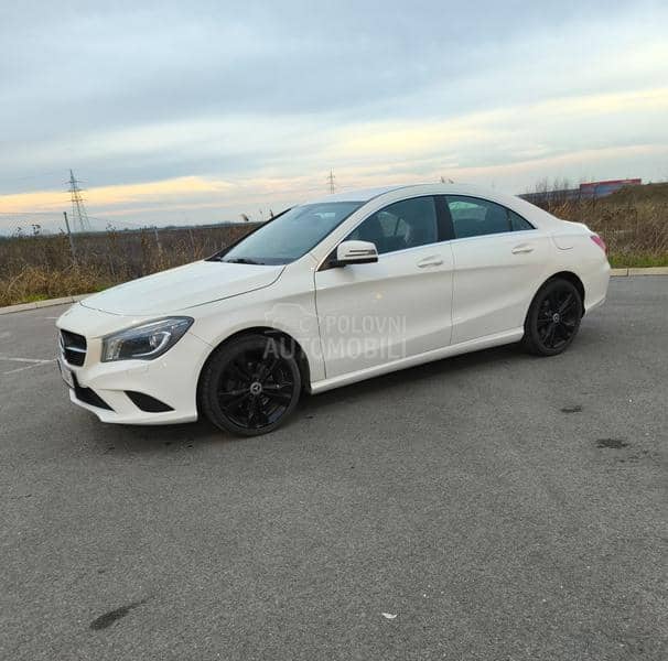 Mercedes Benz CLA 180 