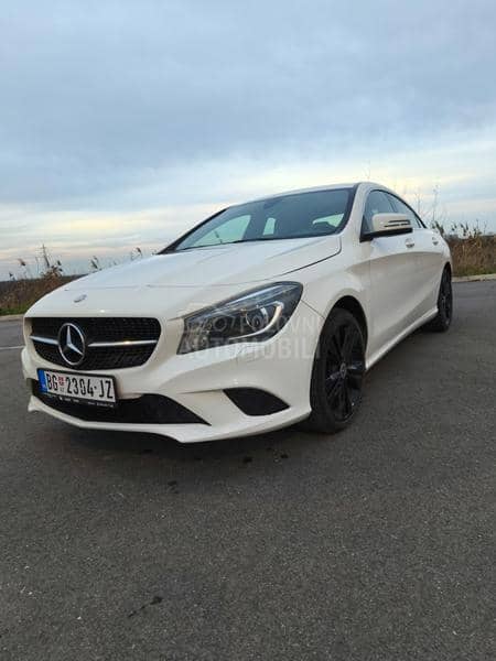 Mercedes Benz CLA 180 