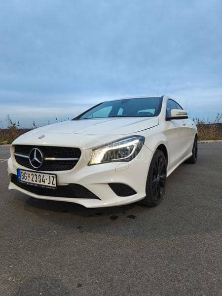 Mercedes Benz CLA 180 