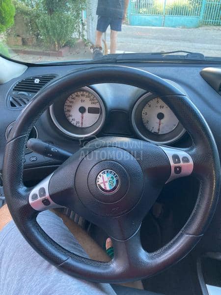 Alfa Romeo 156 jtd 16v