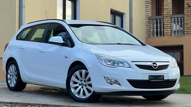 Opel Astra J 1.7