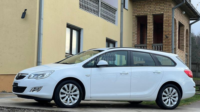 Opel Astra J 1.7