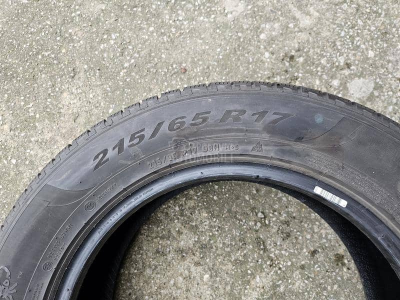 Pirelli 215/65 R17 Zimska