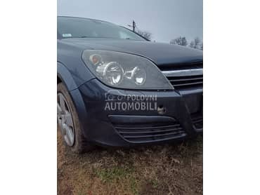 Far crni za Opel Astra H od 2004. do 2010. god.