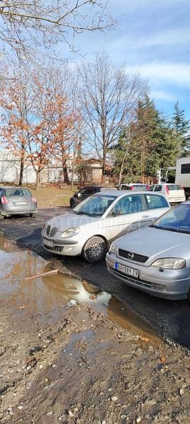 Lancia Ypsilon 