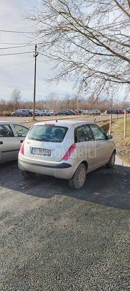 Lancia Ypsilon 