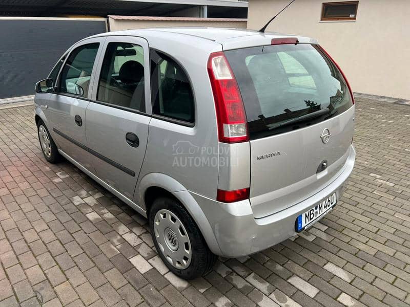 Opel Meriva SA TABLICAMA