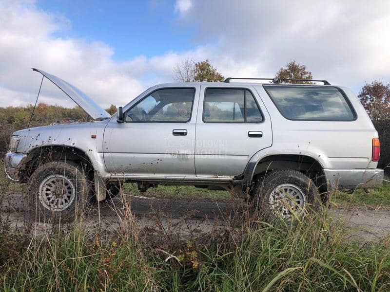 Toyota 4Runner V6 1991. god. -  kompletan auto u delovima
