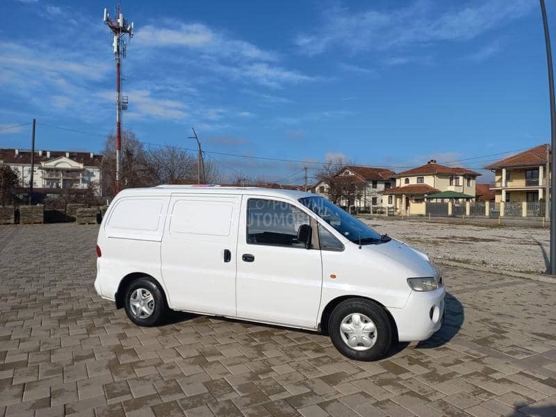 Hyundai H-1 2.5 DIZEL VLASSNIK