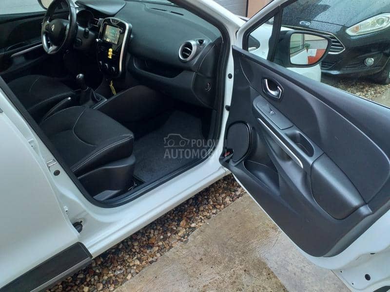 Renault Clio 1.5DCI Day/Night