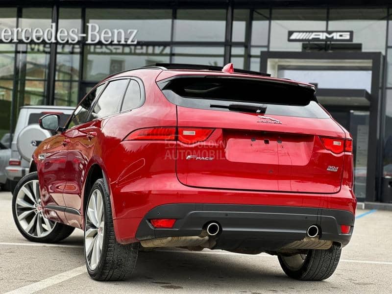 Jaguar F pace 