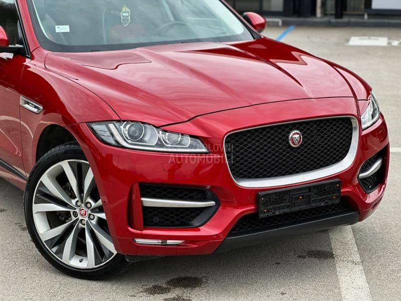 Jaguar F pace 