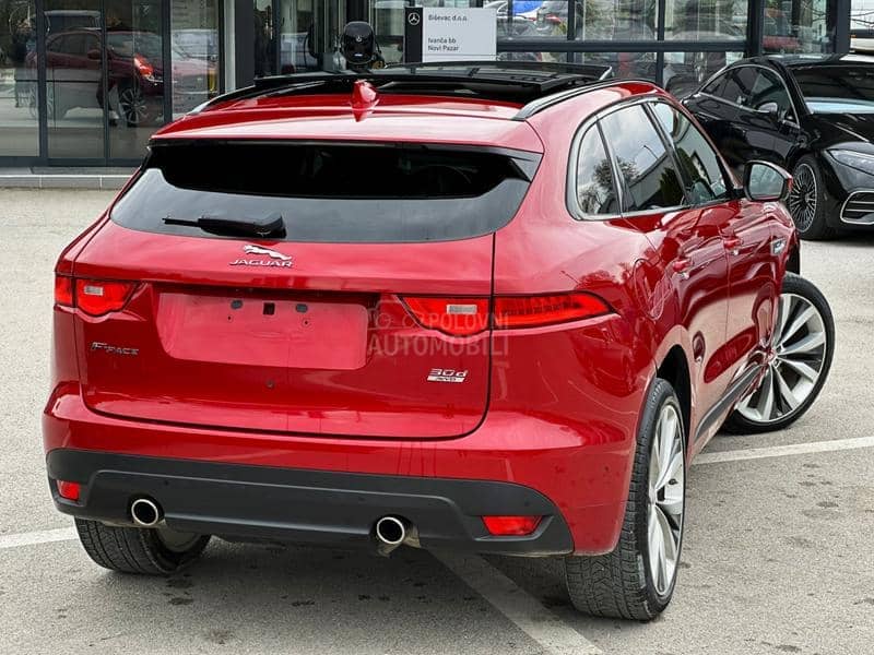 Jaguar F pace 