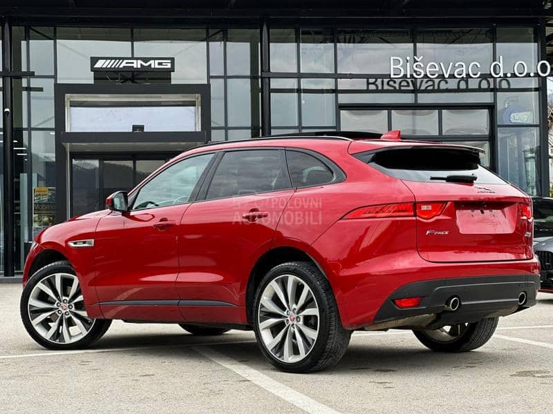 Jaguar F pace 