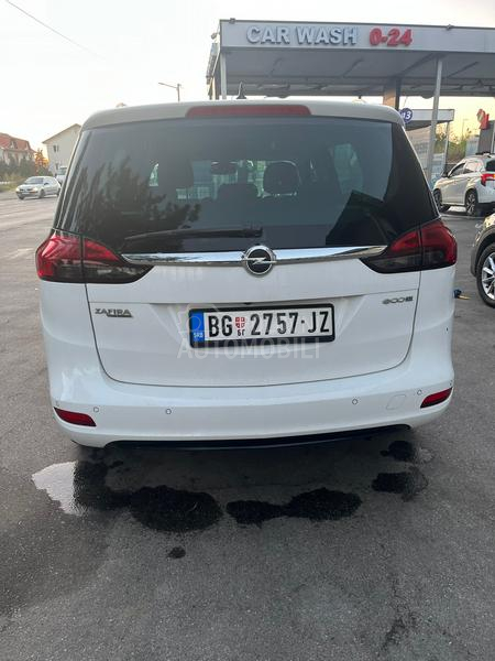 Opel Zafira 