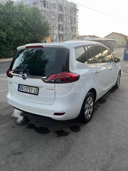 Opel Zafira 