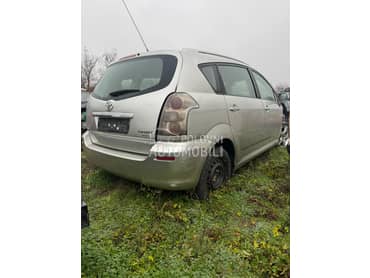 Toyota Corolla Verso D4D 2008. god. -  kompletan auto u delovima