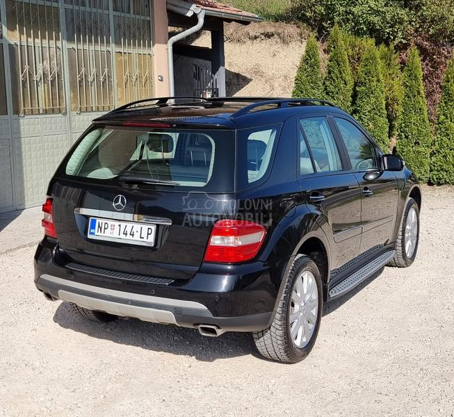 Mercedes Benz ML 280 Na Opruge