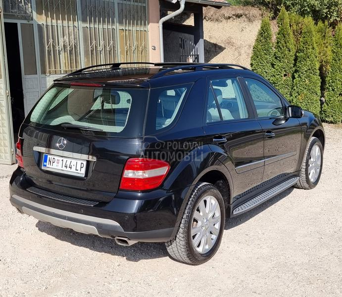 Mercedes Benz ML 280 Na Opruge