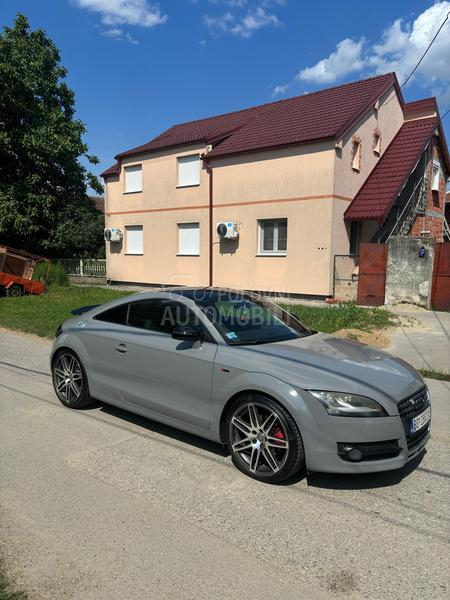 Audi TT 