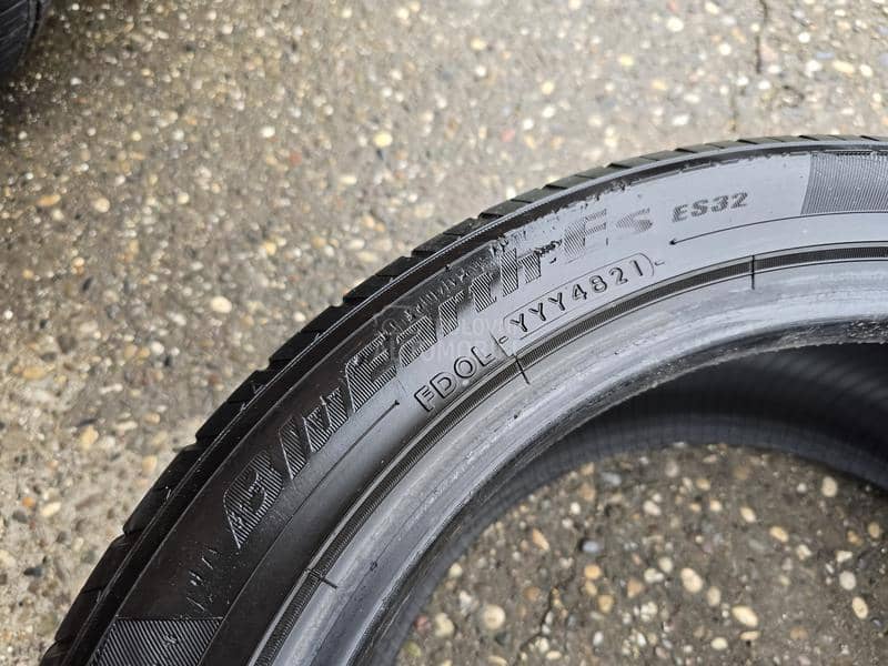 Yokohama 235/45 R17 Letnja