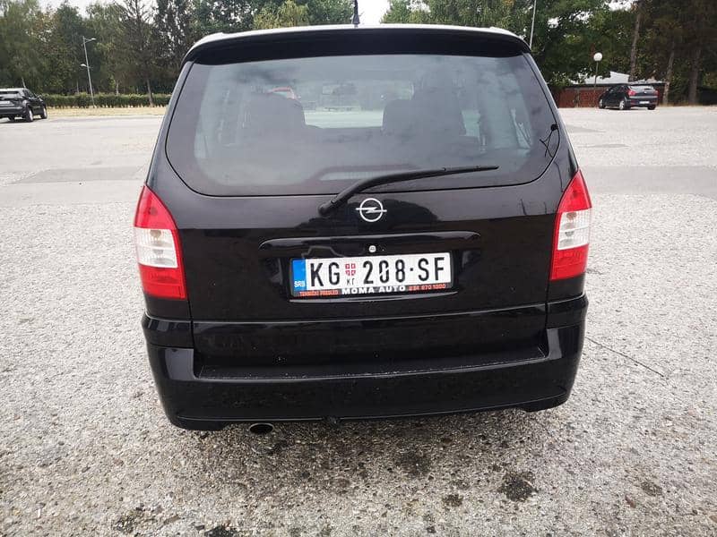 Opel Zafira OPC