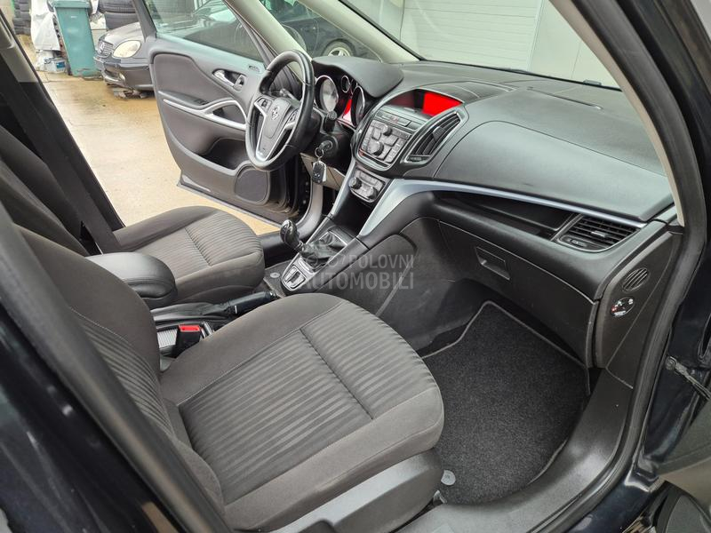 Opel Zafira 2.0  CDTI